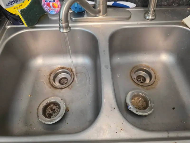 Kitchen sink before cleaning